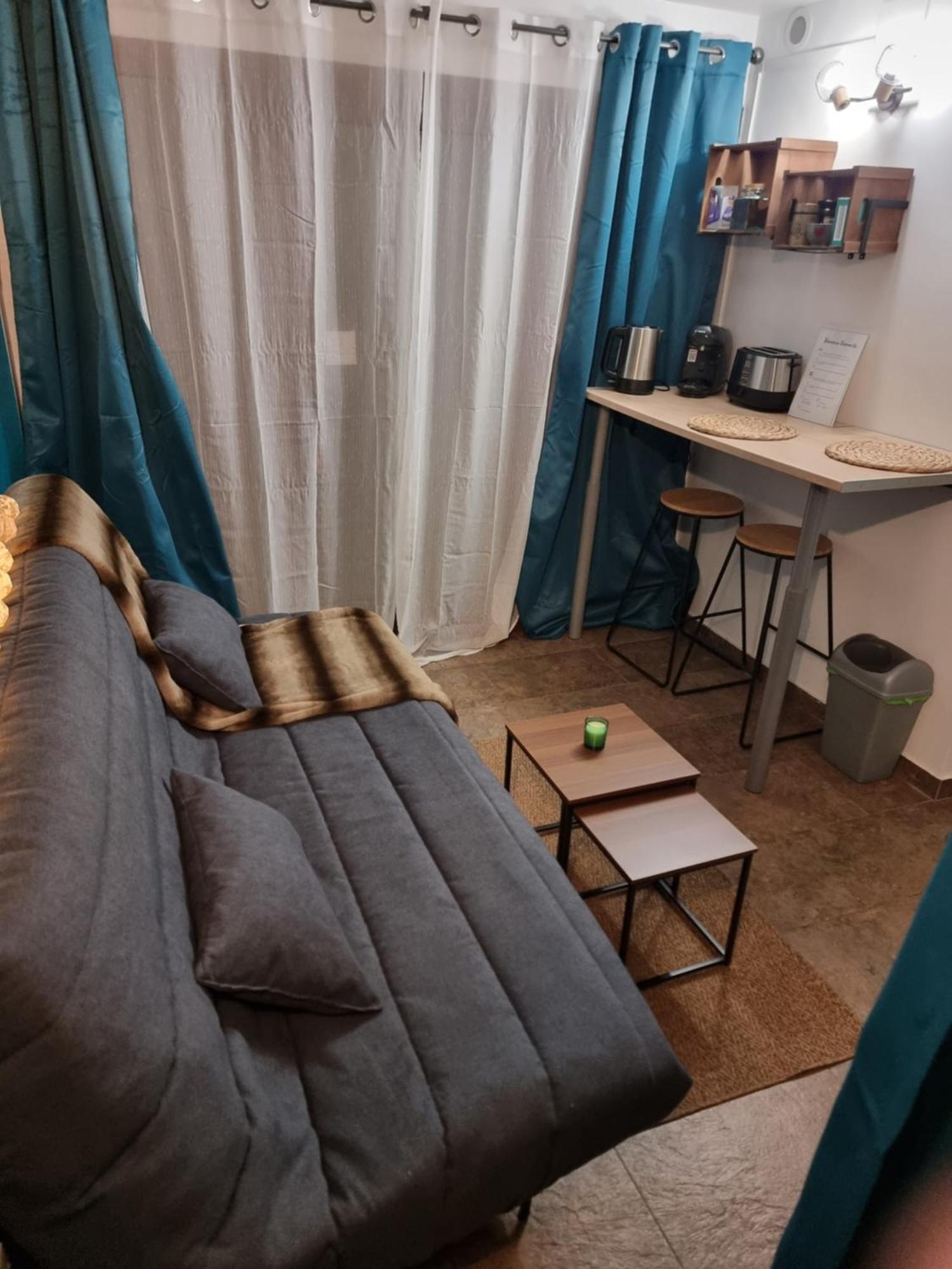 Petit Studio Cosy Saint-Pierre-dels-Forcats Bilik gambar